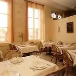 De La Tour A 2* Libourne