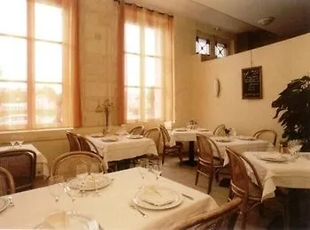 De La Tour A 2* Libourne