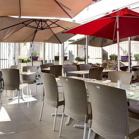 De La Tour A Hotel 2*